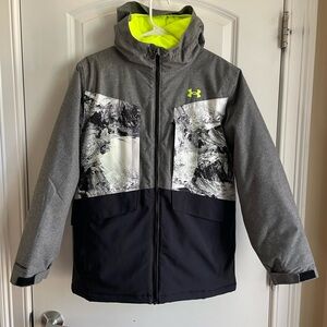 Under Armour Kids Gray and Black Ski/Snowboard Jacket